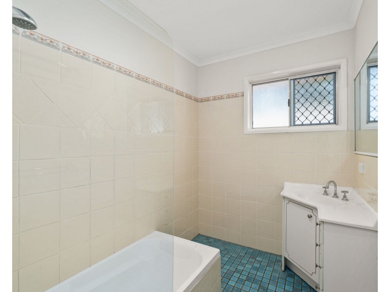 4 Carissa Street, Shailer Park QLD 4128