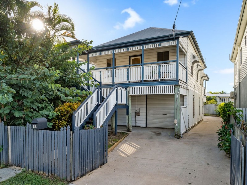 1&2/88 Old Cleveland Road, Greenslopes QLD 4120