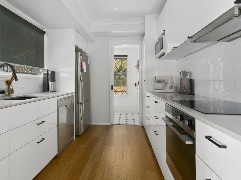 19 Water Street, Red Hill QLD 4059