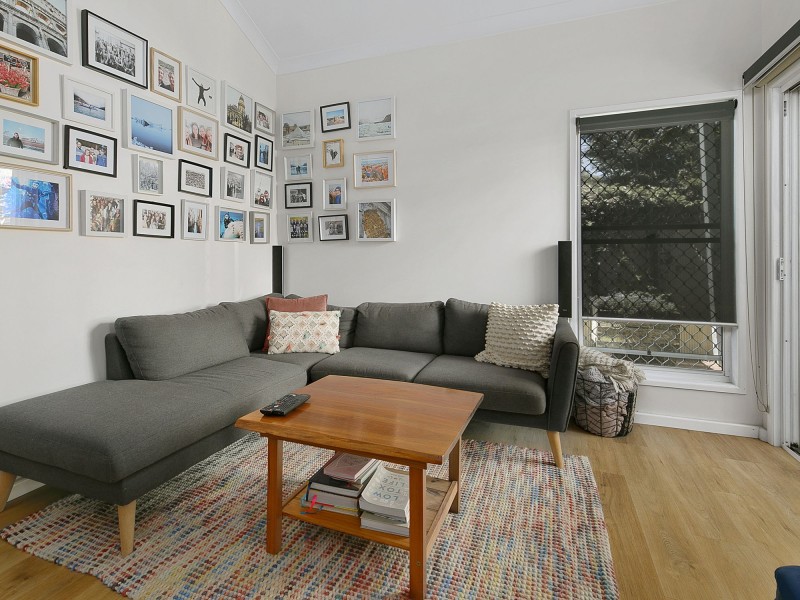 19 Water Street, Red Hill QLD 4059