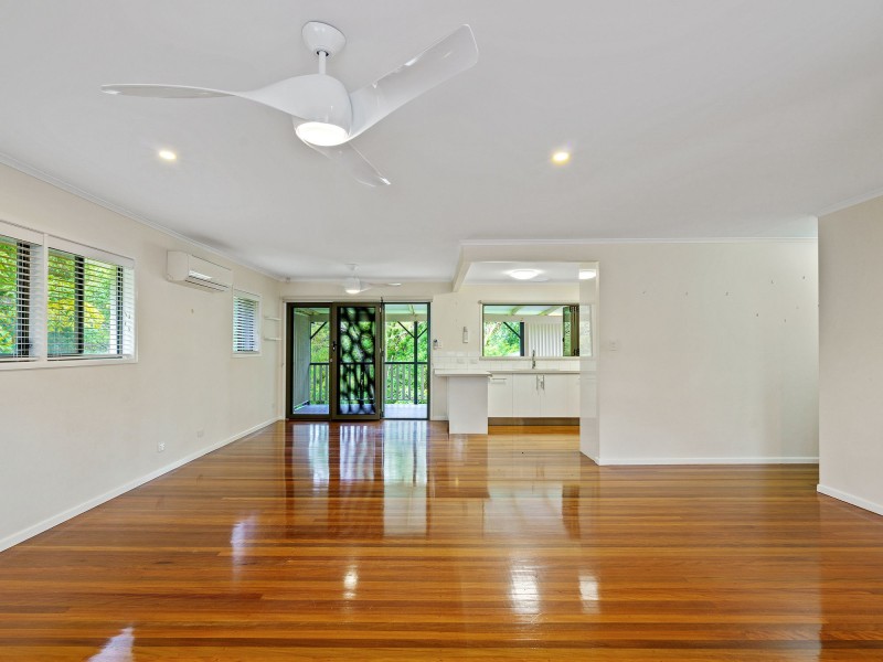 37 Burchell Street, Carina QLD 4152