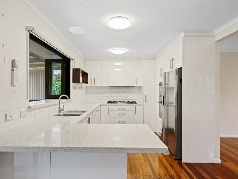 37 Burchell Street, Carina QLD 4152