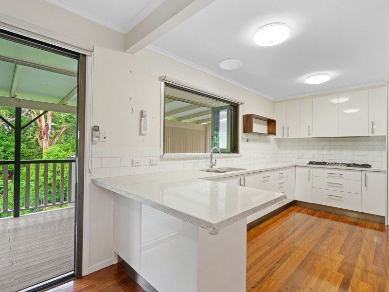 37 Burchell Street, Carina QLD 4152