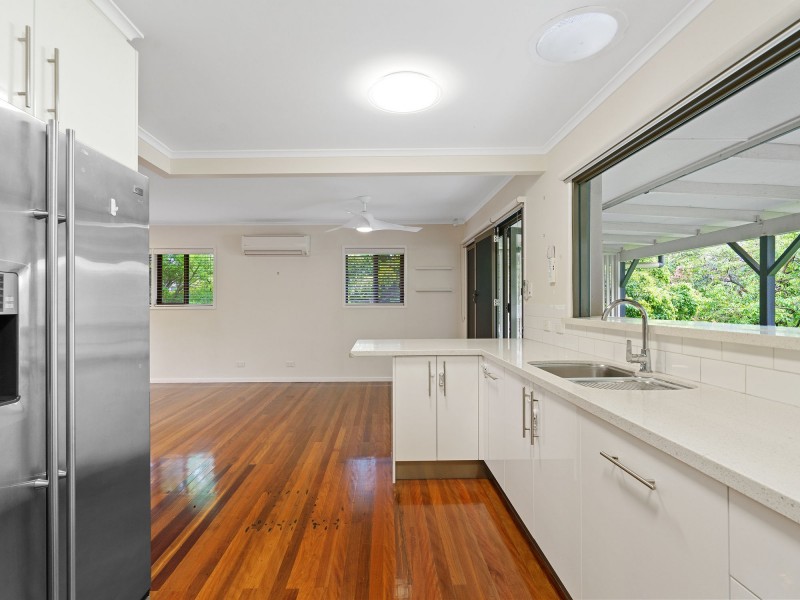 37 Burchell Street, Carina QLD 4152