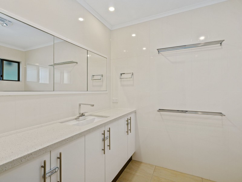 37 Burchell Street, Carina QLD 4152