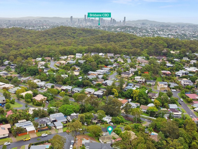 37 Burchell Street, Carina QLD 4152