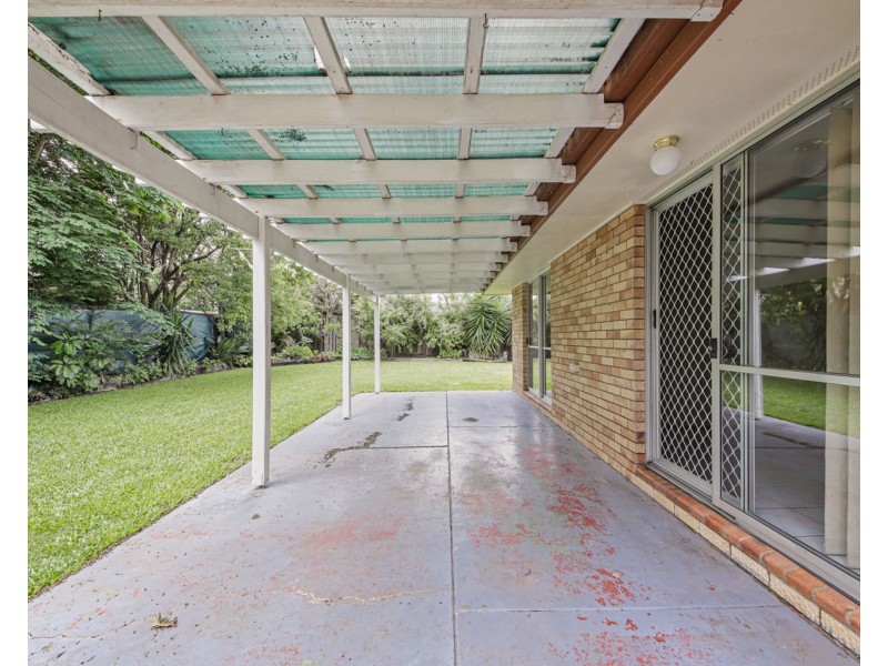 107 Bridgnorth Street, Carindale QLD 4152