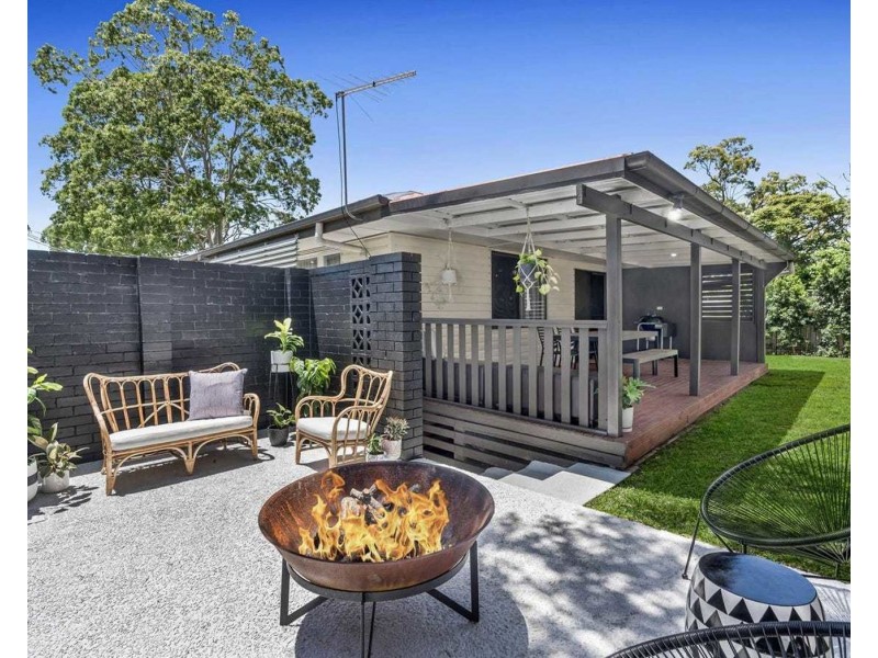 86 Roseneath Parade, Wynnum West QLD 4178