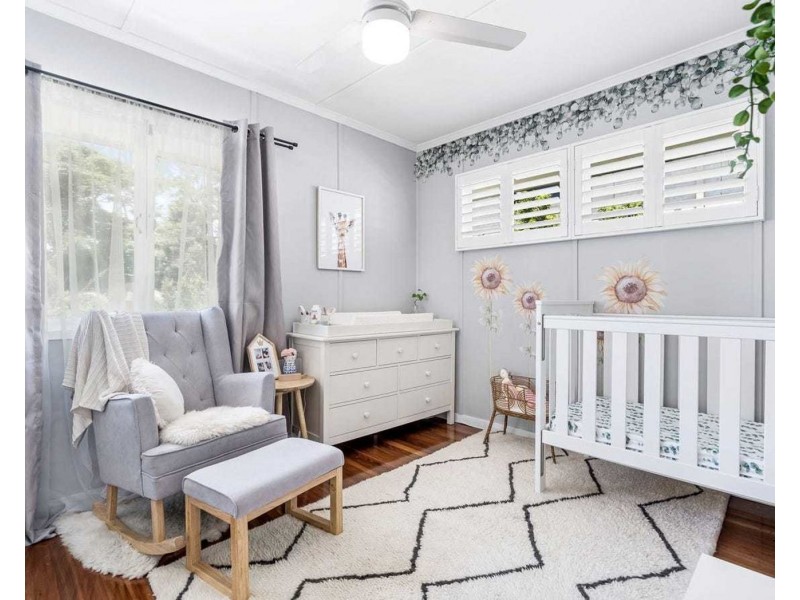 86 Roseneath Parade, Wynnum West QLD 4178