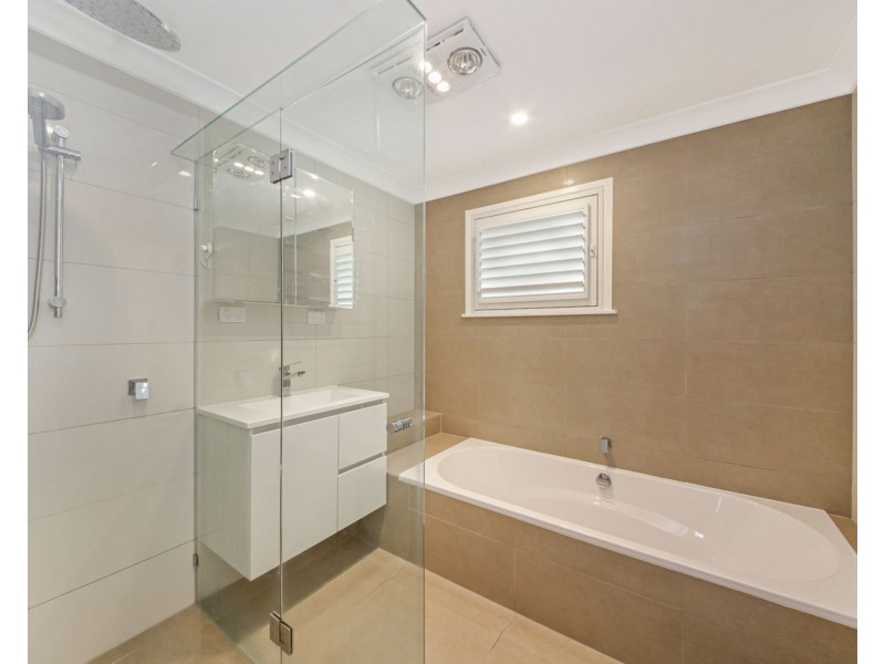 46 Mcilwraith Avenue, Norman Park QLD 4170