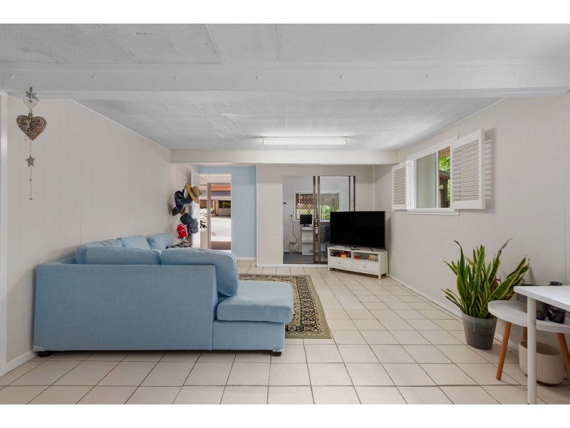 3 Wollombi Place, Holland Park QLD 4121