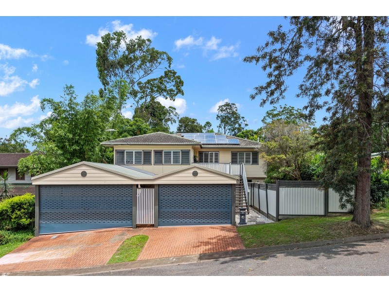 3 Wollombi Place, Holland Park QLD 4121