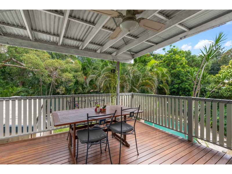 3 Wollombi Place, Holland Park QLD 4121