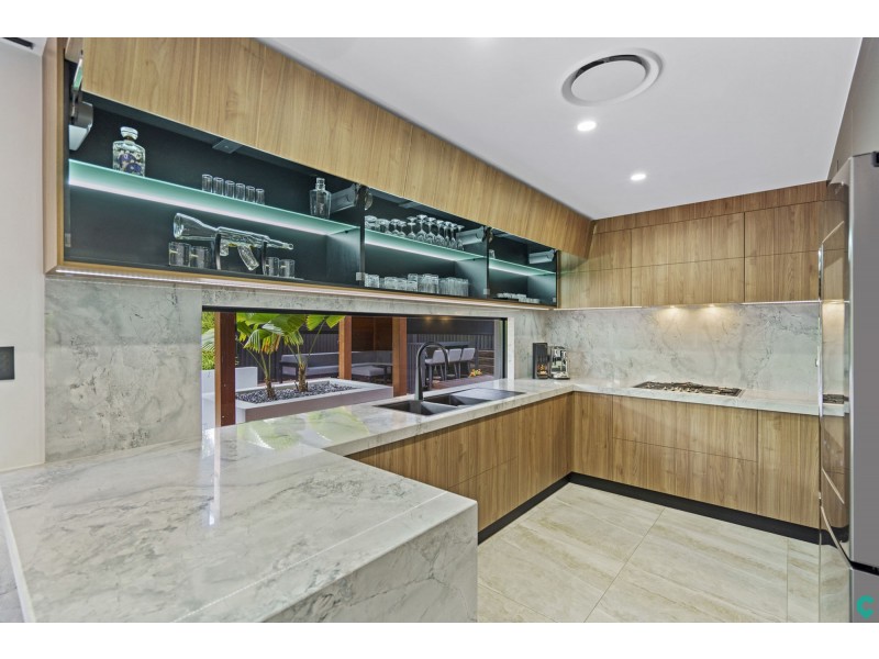 24 Bankside Street, Nathan QLD 4111