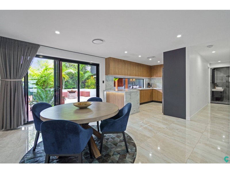 24 Bankside Street, Nathan QLD 4111