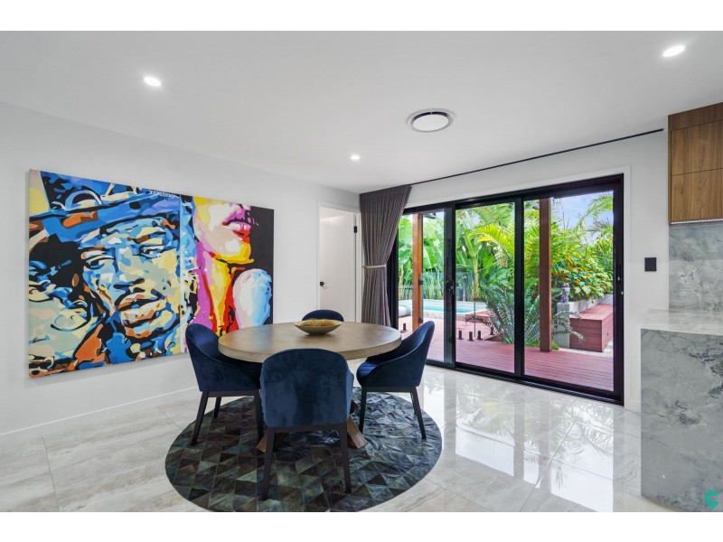 24 Bankside Street, Nathan QLD 4111