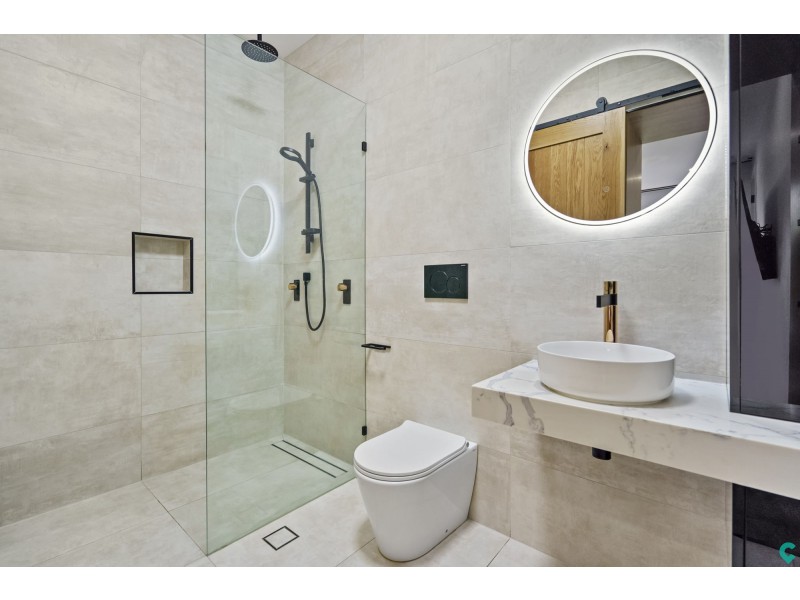 24 Bankside Street, Nathan QLD 4111