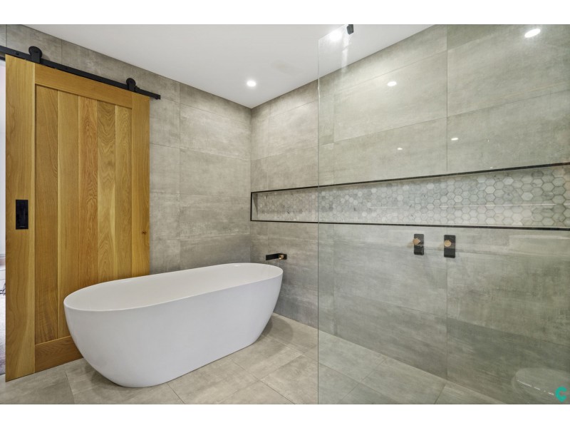 24 Bankside Street, Nathan QLD 4111