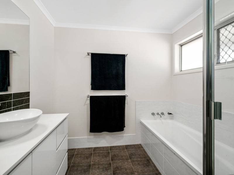 2 Sauterne Street, Thornlands QLD 4164