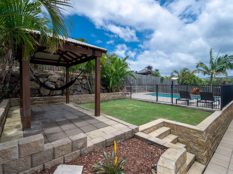 5 Minyon Court, Pacific Pines QLD 4211