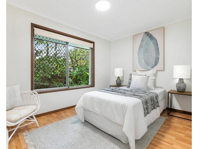 585 Cavendish Road, Coorparoo QLD 4151