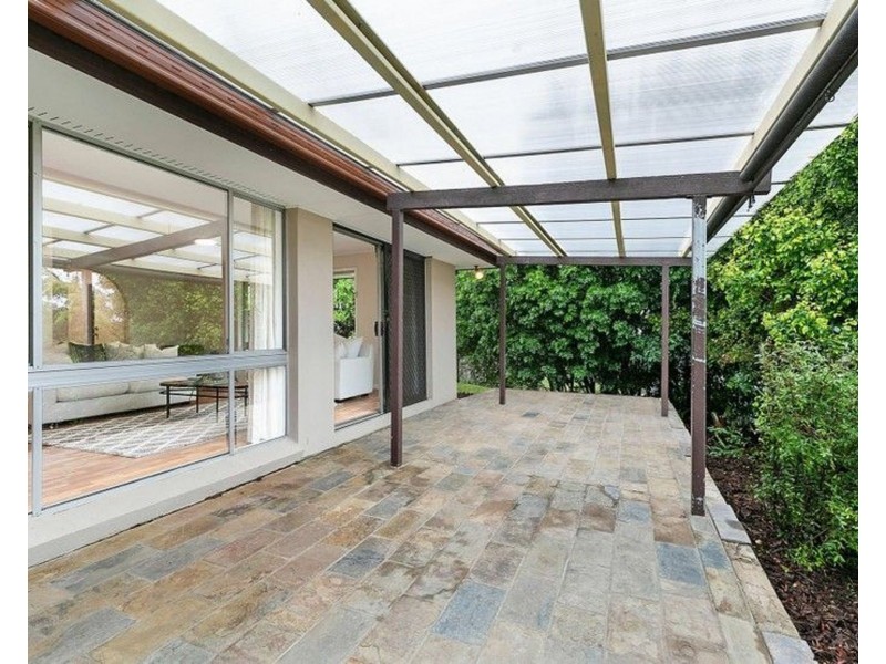 585 Cavendish Road, Coorparoo QLD 4151