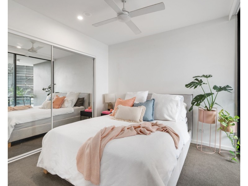 501/148 Logan Road, Woolloongabba QLD 4102