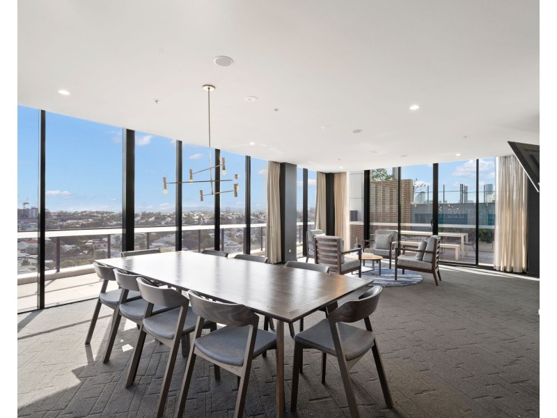 501/148 Logan Road, Woolloongabba QLD 4102