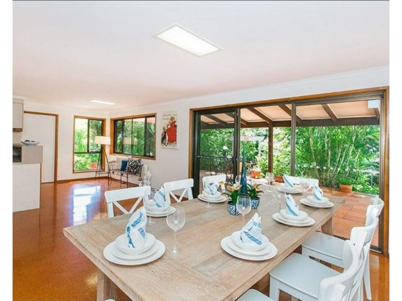 19 Dalton Street, Yeronga QLD 4104
