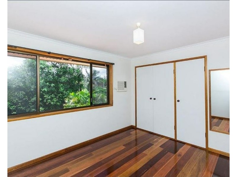 19 Dalton Street, Yeronga QLD 4104