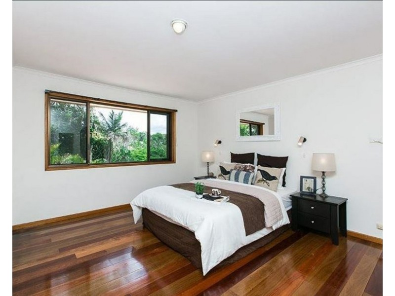 19 Dalton Street, Yeronga QLD 4104