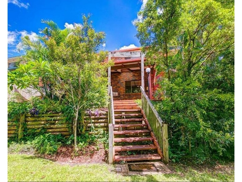 19 Dalton Street, Yeronga QLD 4104
