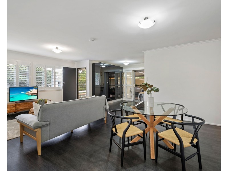 85 Greenmeadow Road, Mansfield QLD 4122