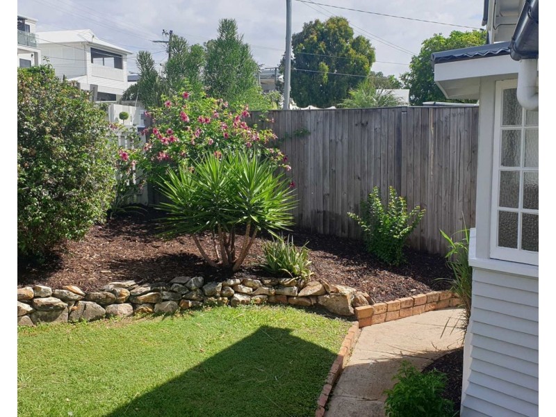 52 Power Street, Norman Park QLD 4170