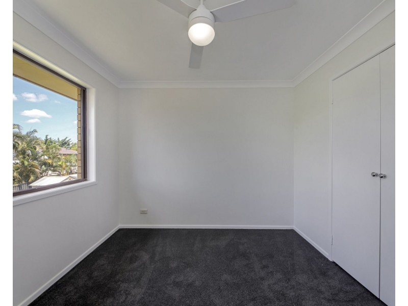 101 Meadowlands Road, Carindale QLD 4152