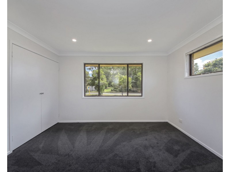 101 Meadowlands Road, Carindale QLD 4152