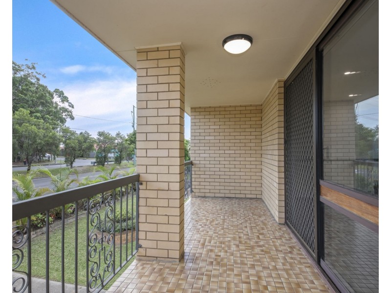 101 Meadowlands Road, Carindale QLD 4152