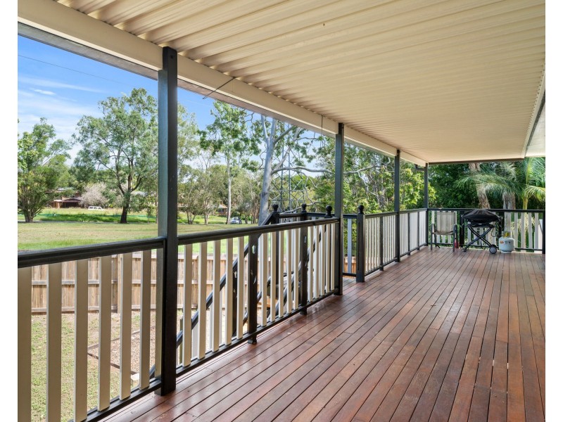 11 Kandanga St, Eight Mile Plains QLD 4113