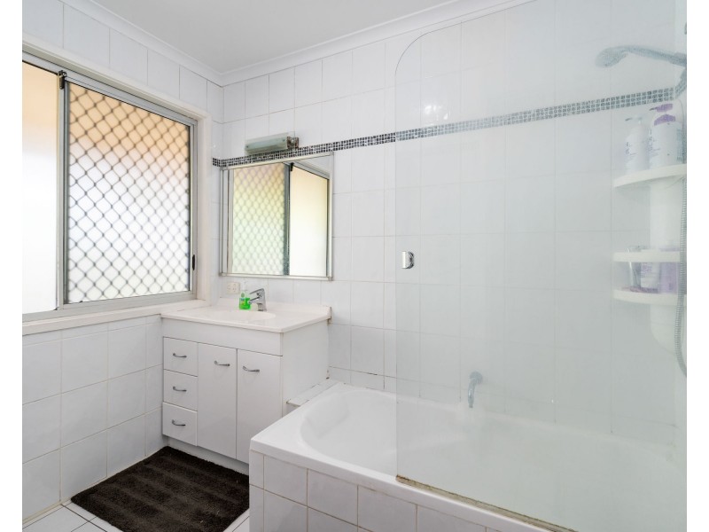 11 Kandanga St, Eight Mile Plains QLD 4113