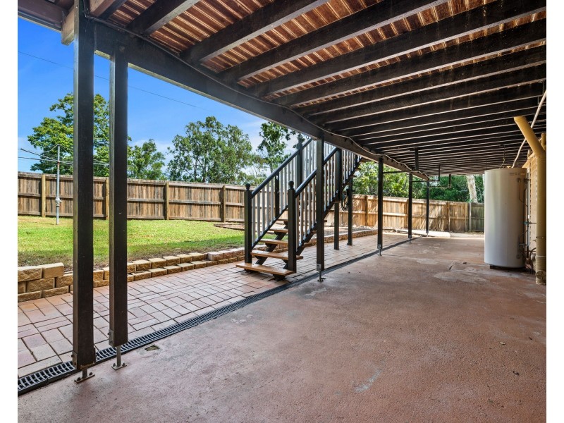 11 Kandanga St, Eight Mile Plains QLD 4113