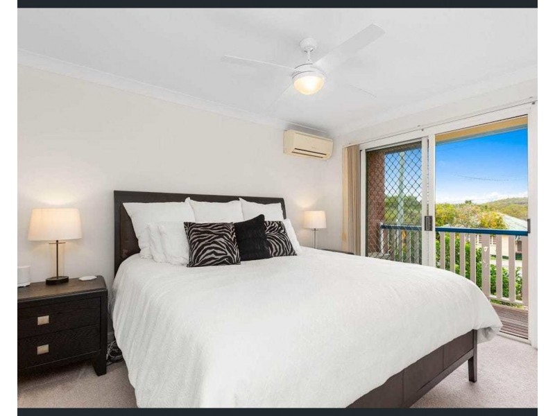 6/180 Seville Rd, Holland Park QLD 4121
