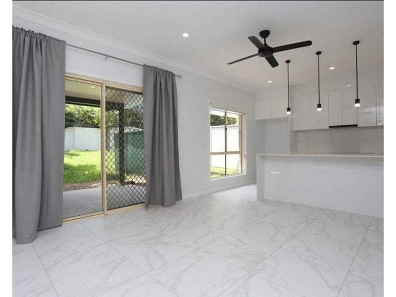 63 Shrapnel Road, Cannon Hill QLD 4170