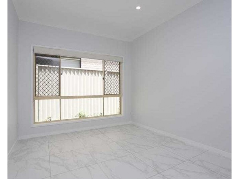63 Shrapnel Road, Cannon Hill QLD 4170