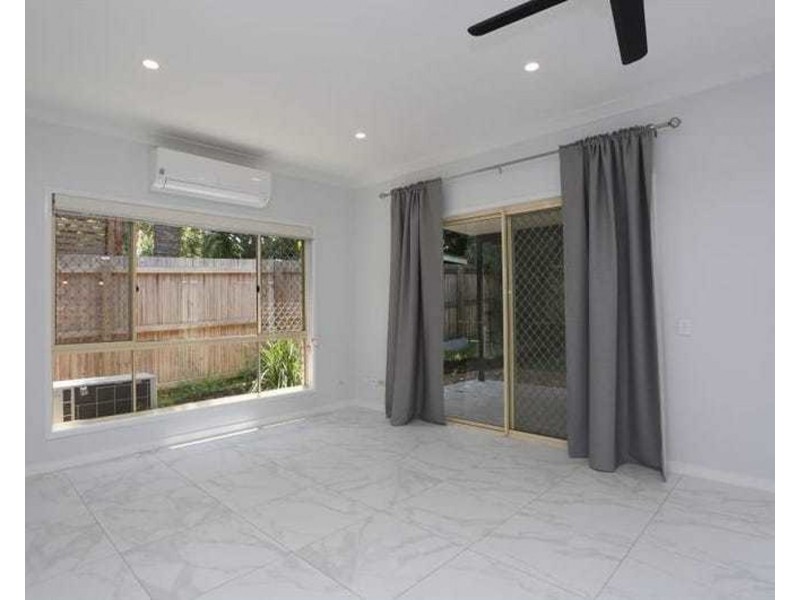 63 Shrapnel Road, Cannon Hill QLD 4170