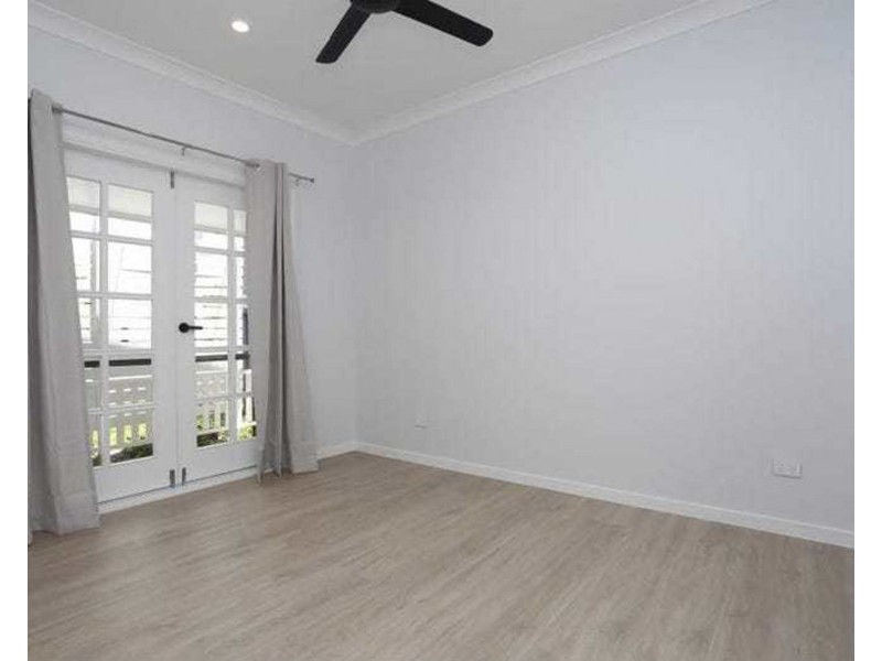 63 Shrapnel Road, Cannon Hill QLD 4170