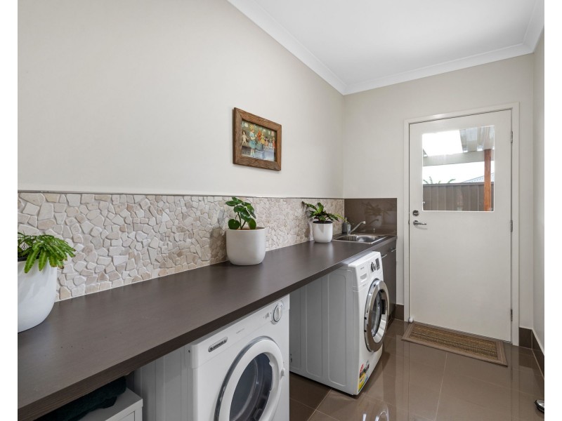 5 Ardee Place, Logan Village QLD 4207
