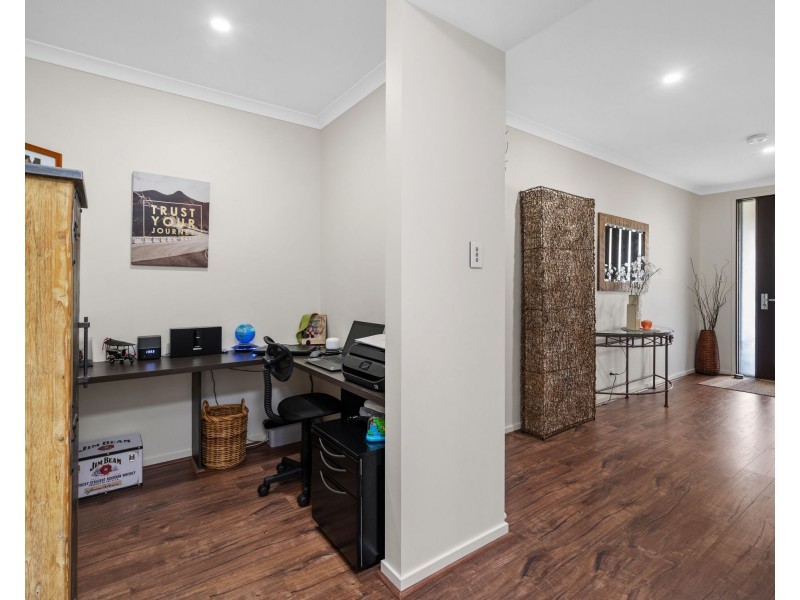 5 Ardee Place, Logan Village QLD 4207
