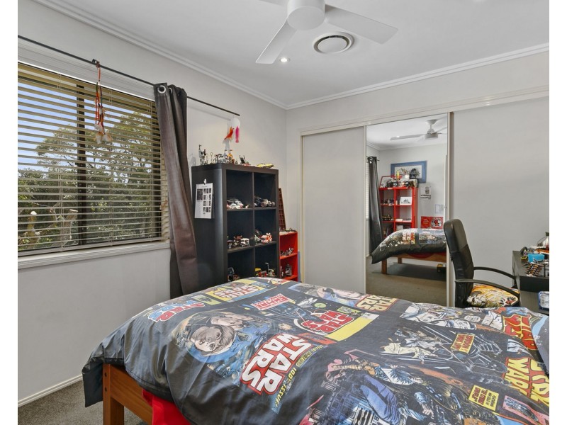 15 Edgehill Street, Nathan QLD 4111