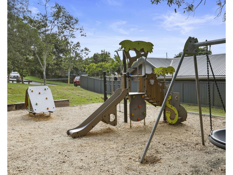 15 Edgehill Street, Nathan QLD 4111
