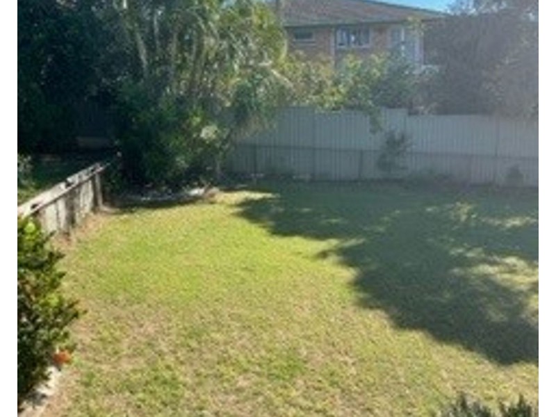 196 Broadwater Rd, Mansfield QLD 4122